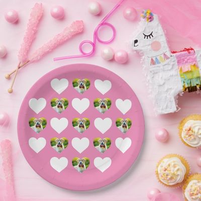custom_pet_and_hearts_pattern_pink_paper_plates-r97659dcce06e42bfaf4c5fad33c2f1ab_cdzgk_630.jpg