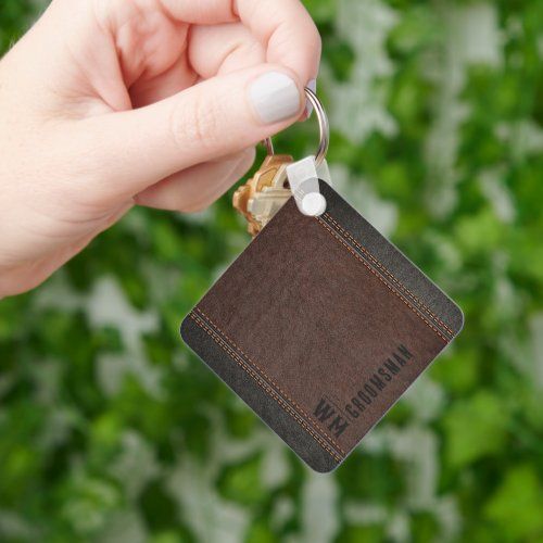 brown_faux_leather_monogram_groomsman_gift_keychain-r17af06b373244ac799023e726e46fd34_cuy1n_1024.jpeg