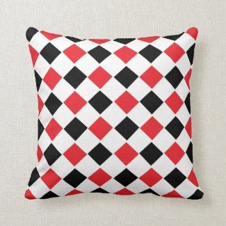 black_and_red_argyle_pattern_throw_pillow-rcf325d1c346d445d801310fb0ccd8d96_6s309_8byvr_1024.jpg