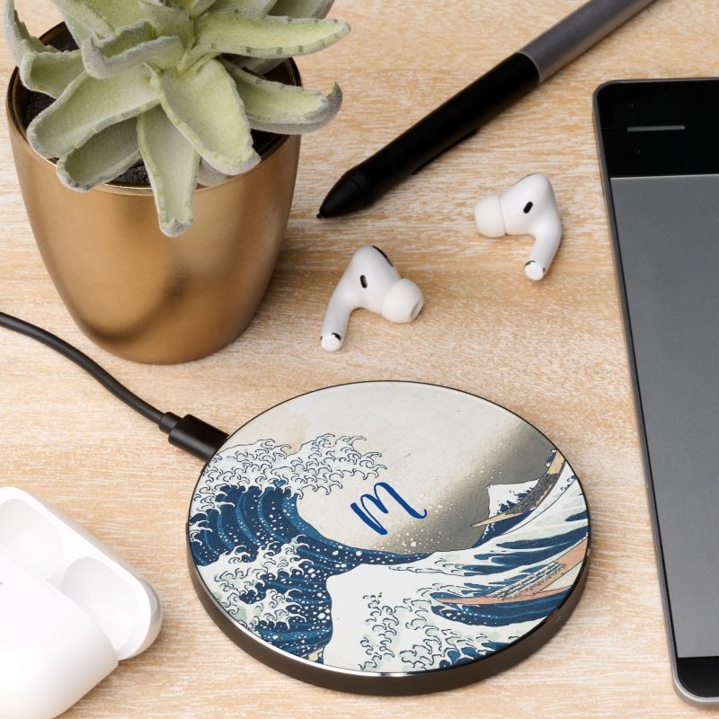 The Great Wave - Japanese art Wireless Charger