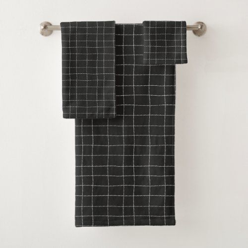 modern_minimal_black_and_white_checkered_pattern_bath_towel_set-rcab87bc59e8f4755901c4bc1dc9338a6_ezaga_1024.jpeg